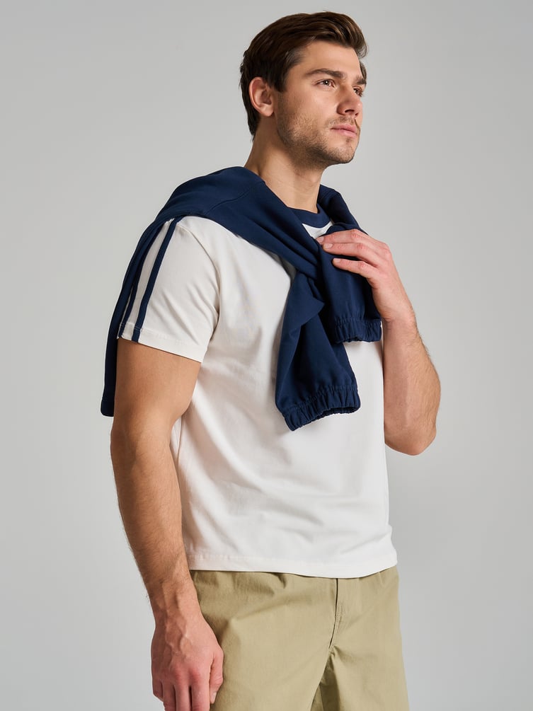 Футболка спортивная с лампасами