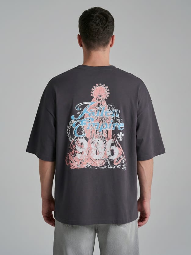Футболка оверсайз с принтом на спине