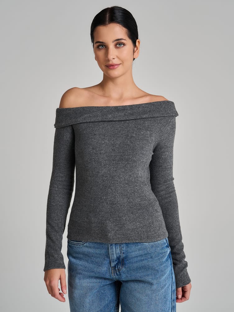 Лонгслив вечерний с фигурным вырезом