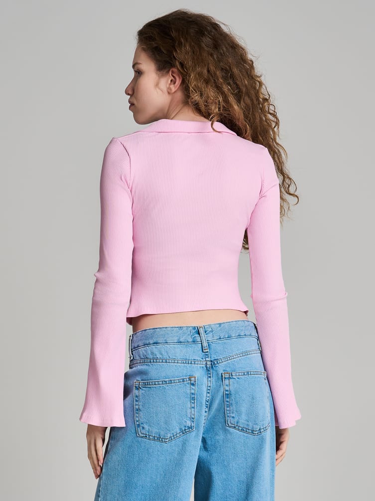 Блузка на молнии с рукавами клеш