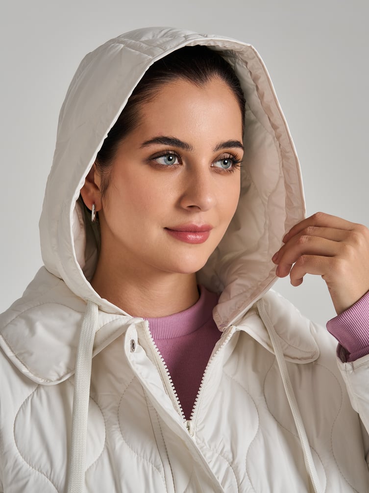 Куртка стеганая с капюшоном