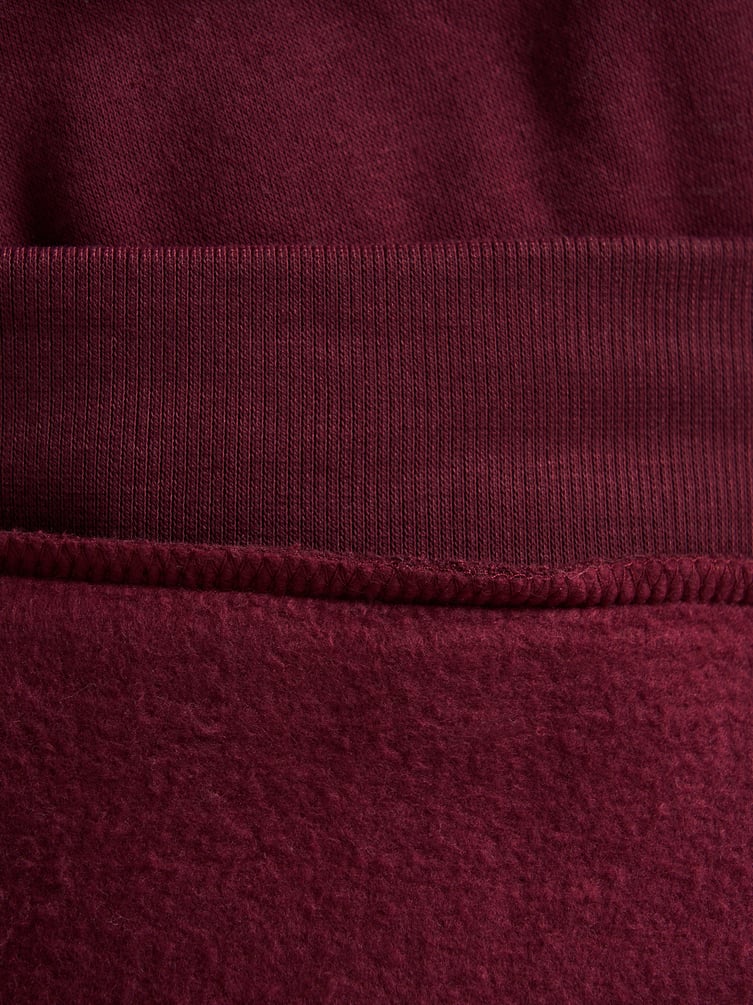 Толстовка теплая с полузамком с вышитой надписью