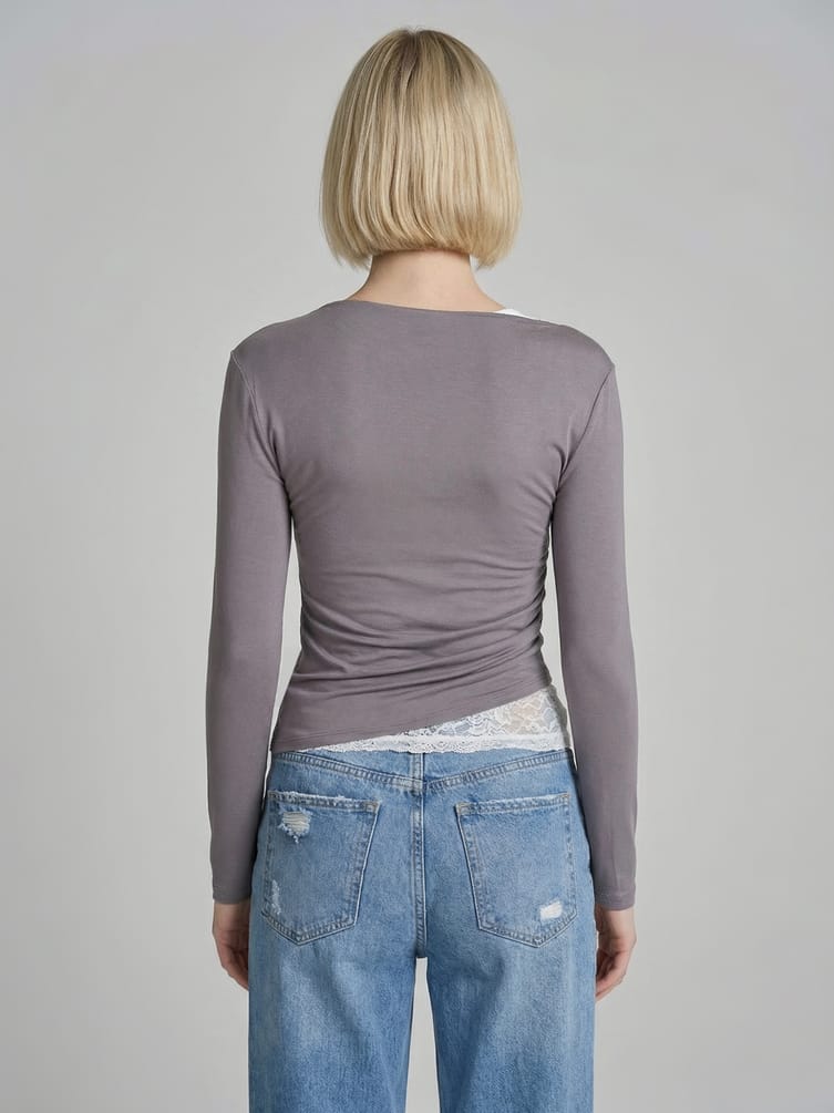 Лонгслив асимметричный с кружевом