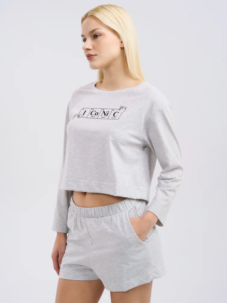 Пижама с кофтой и шортами