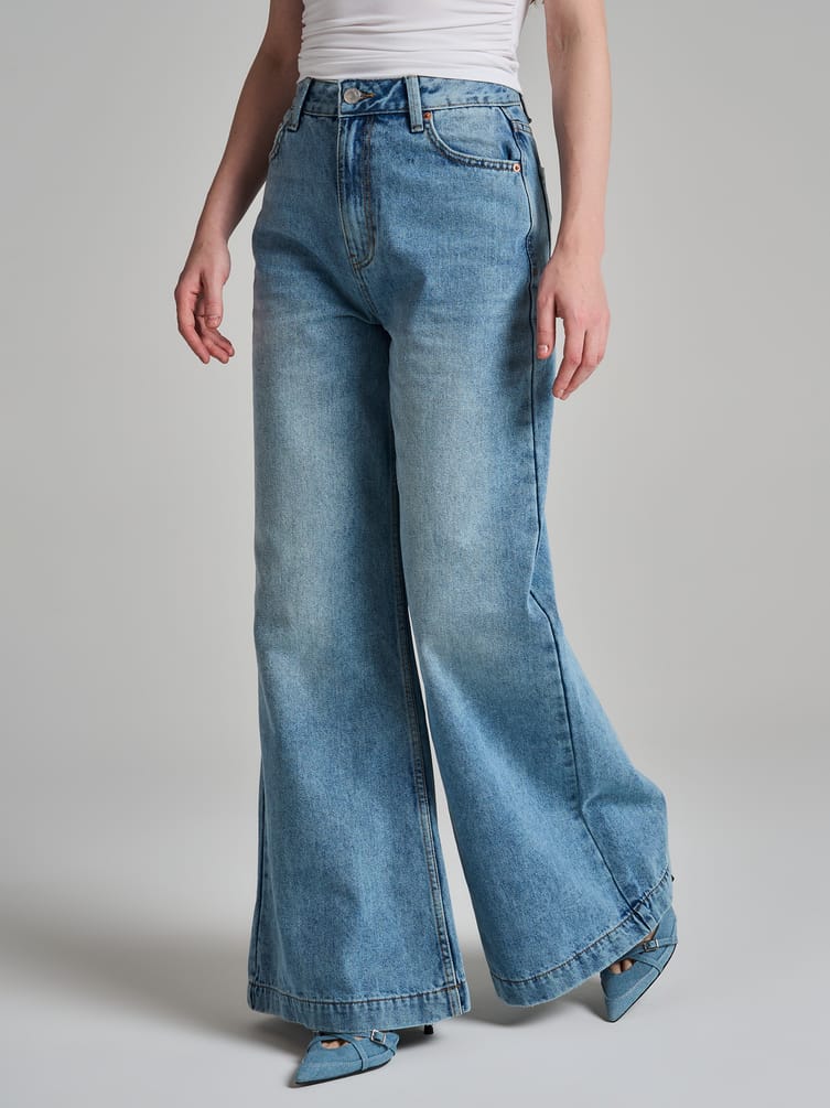 Джинсы широкие с завышенной талией