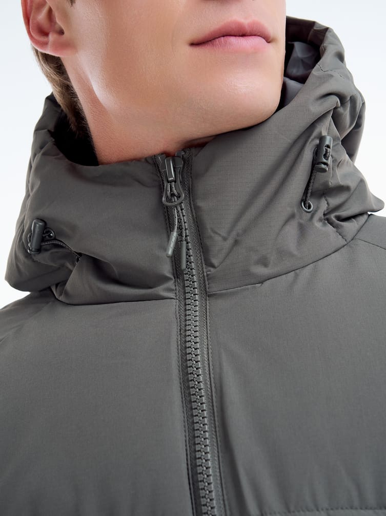 Куртка демисезонная с капюшоном