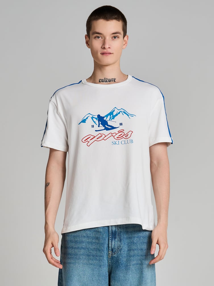 Футболка спортивная с принтом и лампасами