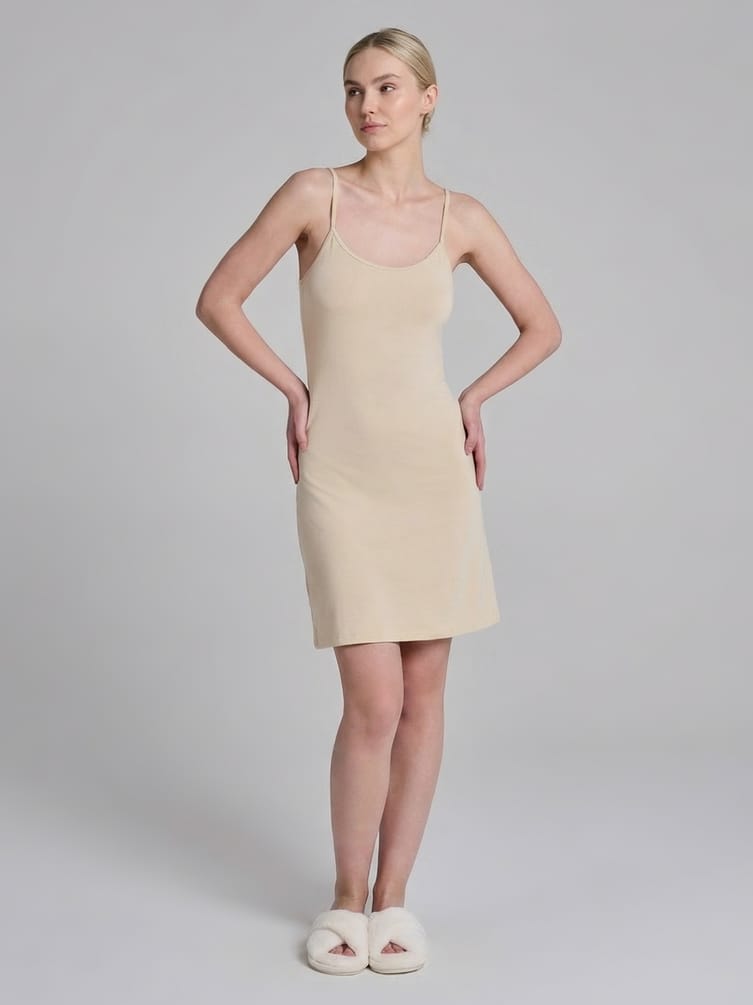 Ночная сорочка на бретельках