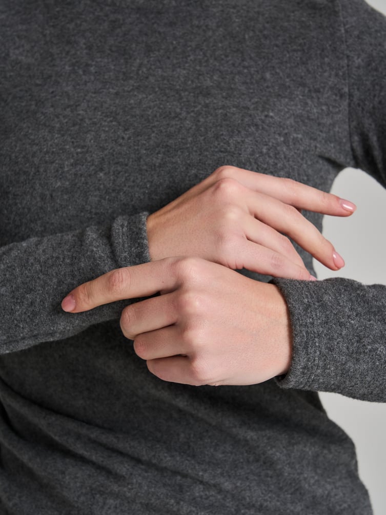 Лонгслив асимметричный с драпировкой