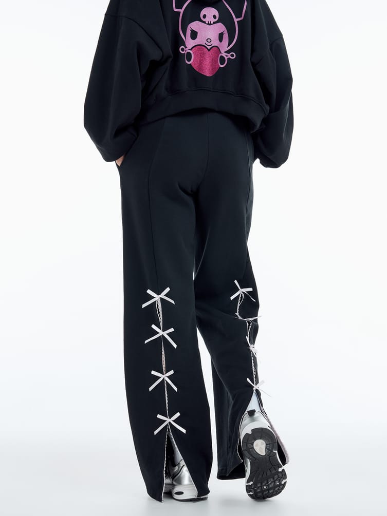 Брюки с принтом Kuromi и разрезами