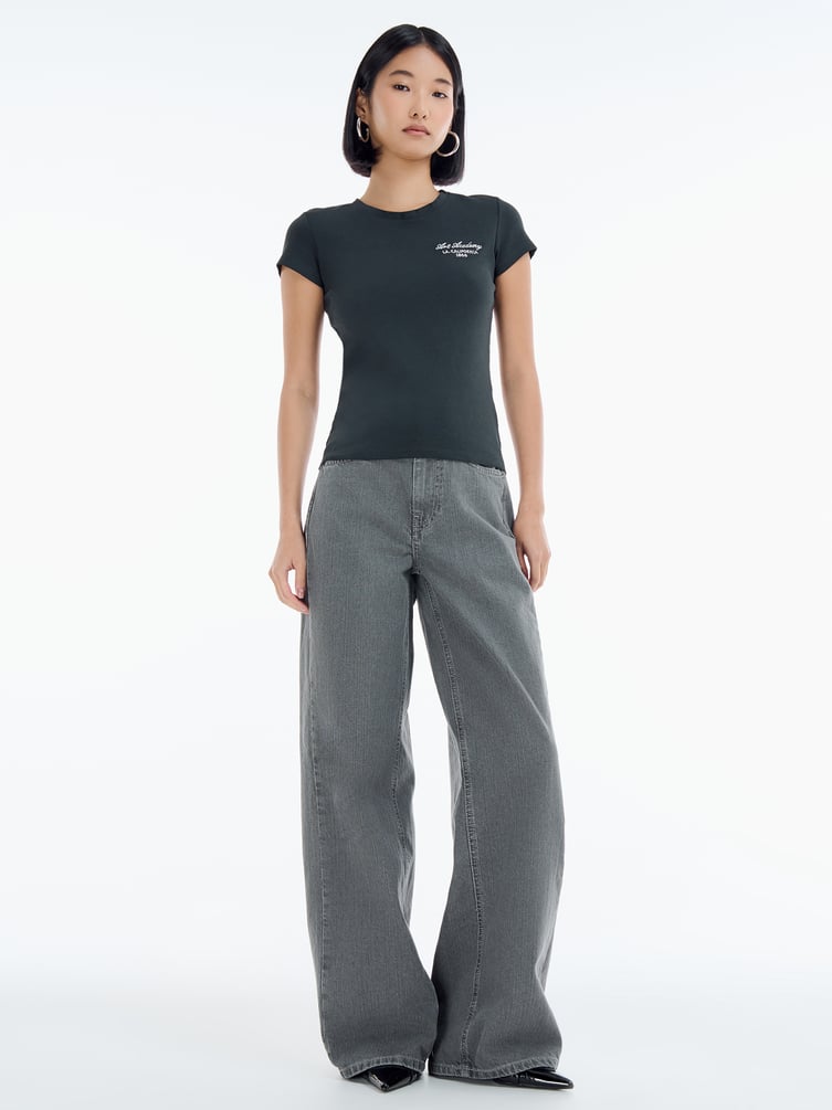 Облегающая футболка с вышитой надписью