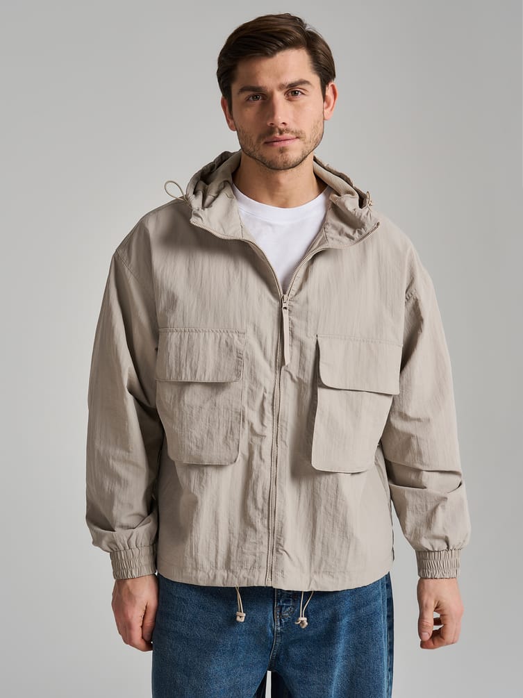 Ветровка демисезонная с капюшоном