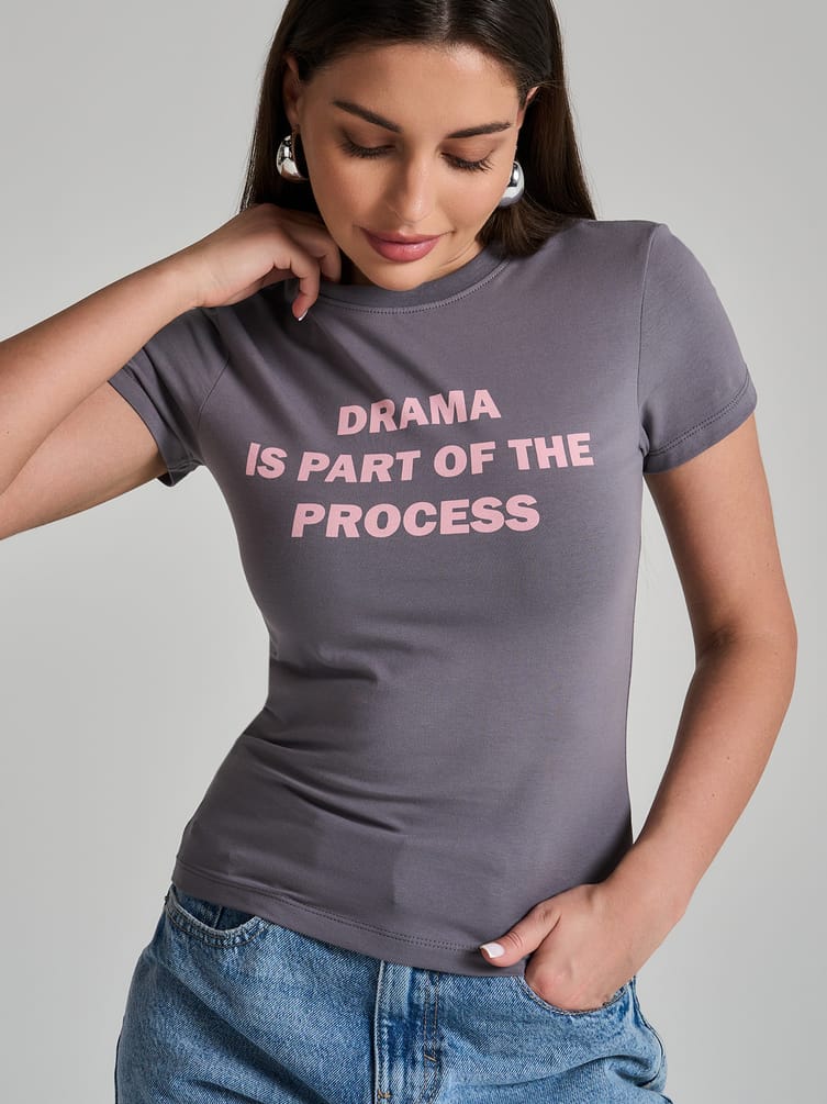 Футболка облегающая с надписью