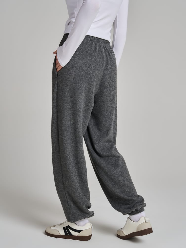 Брюки джоггеры трикотажные