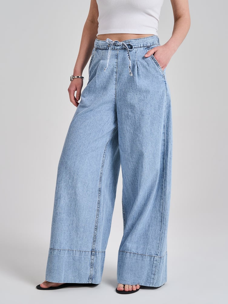 Джинсы широкие летние на резинке