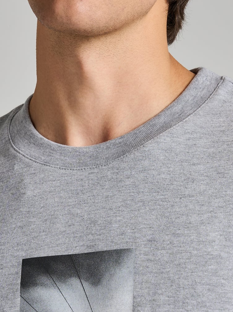 Футболка свободного кроя с принтом