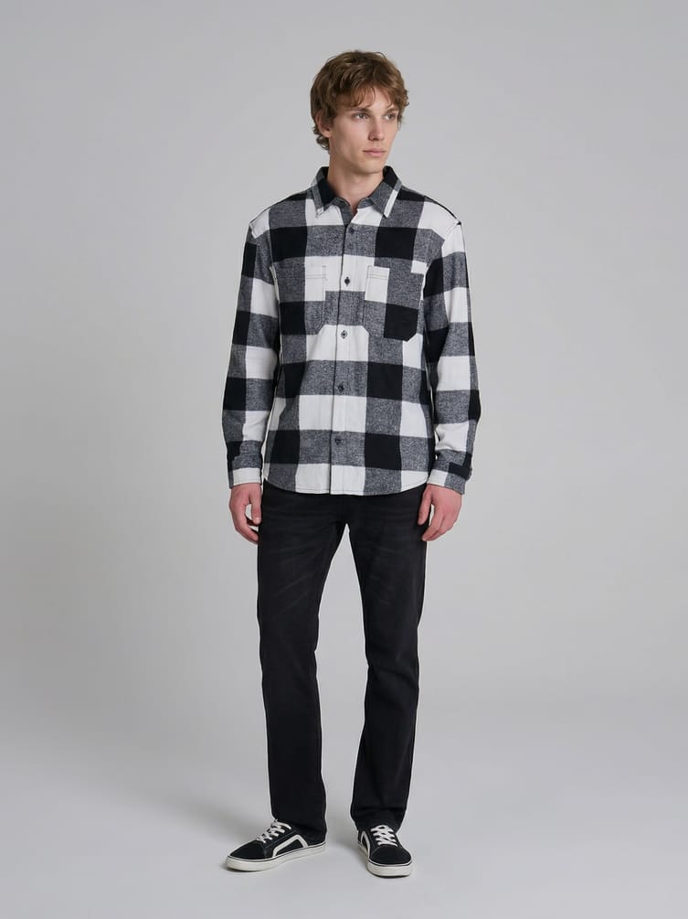 Прямые классические джинсы