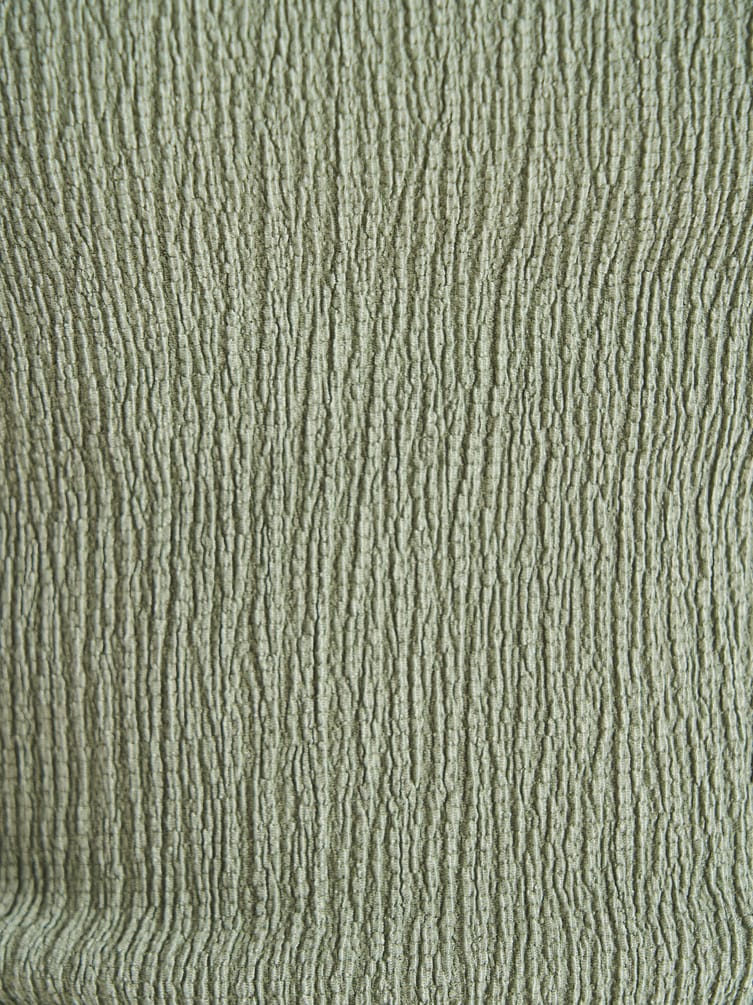 Футболка с драпировкой на талии