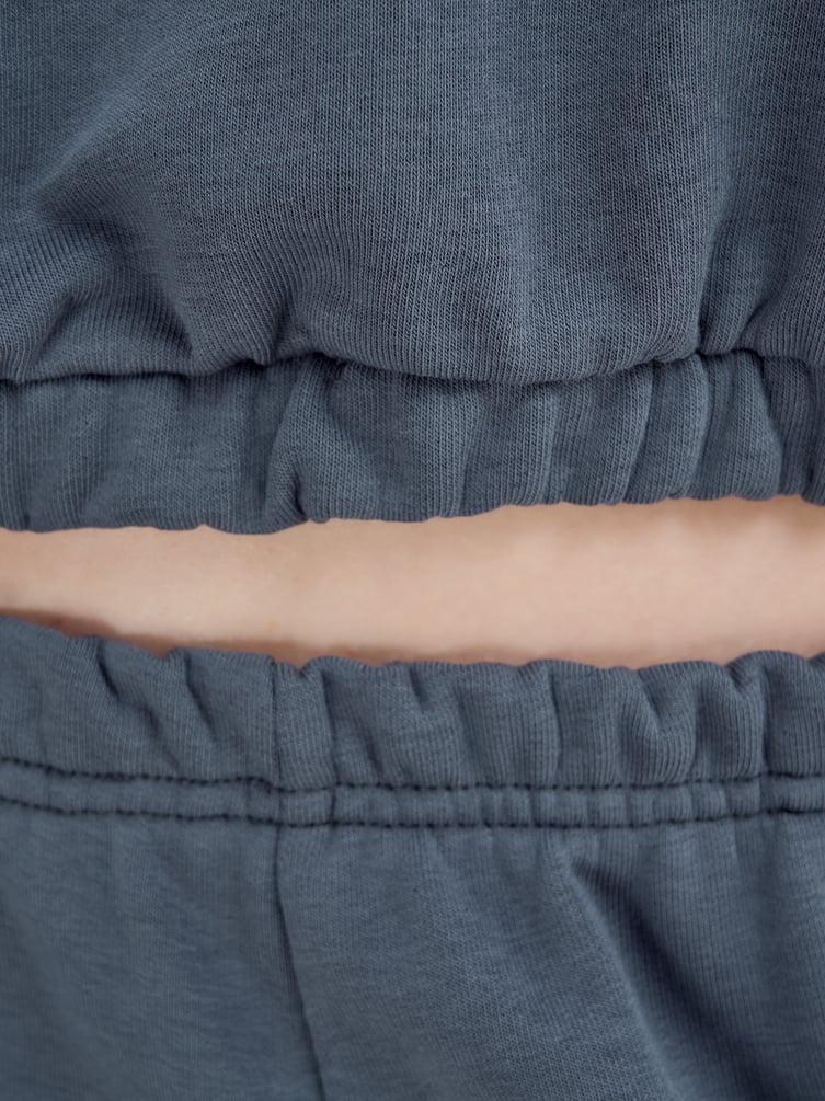 Укороченное худи с лампасами