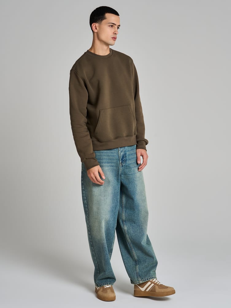 Теплый свитшот с принтом на спине и начесом