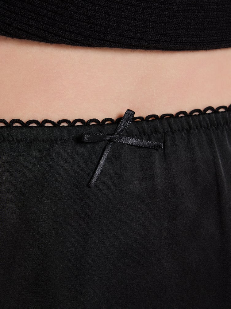 Юбка миди атласная с кружевом в бельевом стиле