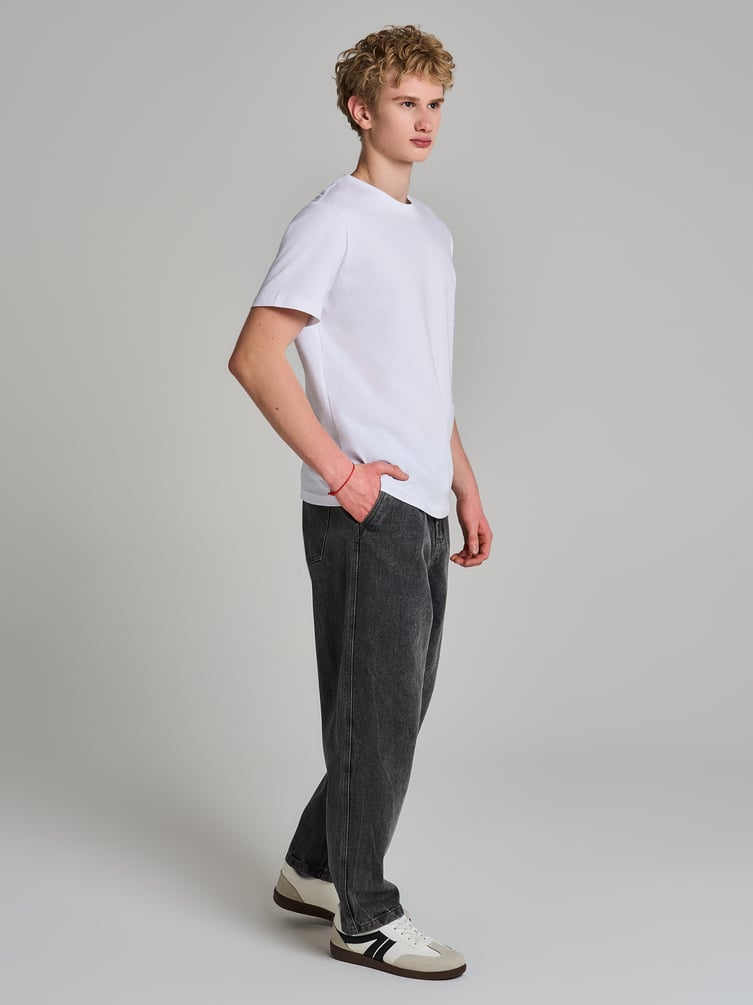 Зауженные джинсы бананы