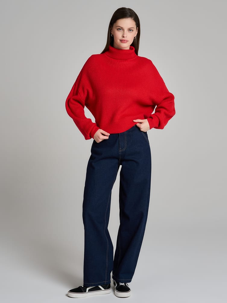 Свитер вязаный с высоким горлом