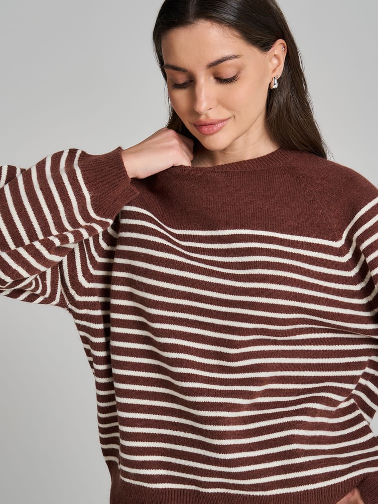 Джемпер трикотажный в полоску