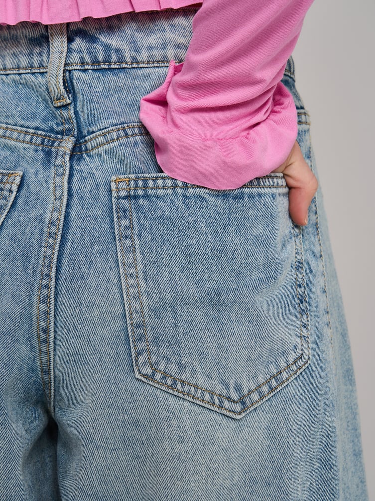 Джинсы широкие с завышенной талией