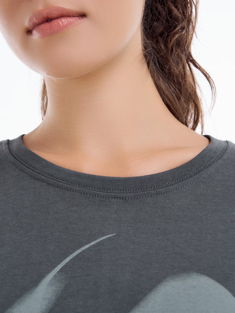 Лонгслив оверсайз с надписью