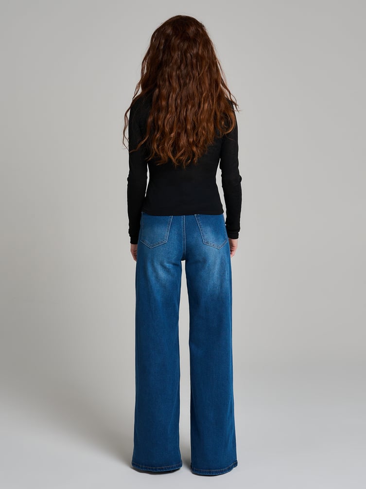 Джинсы широкие с завышенной талией