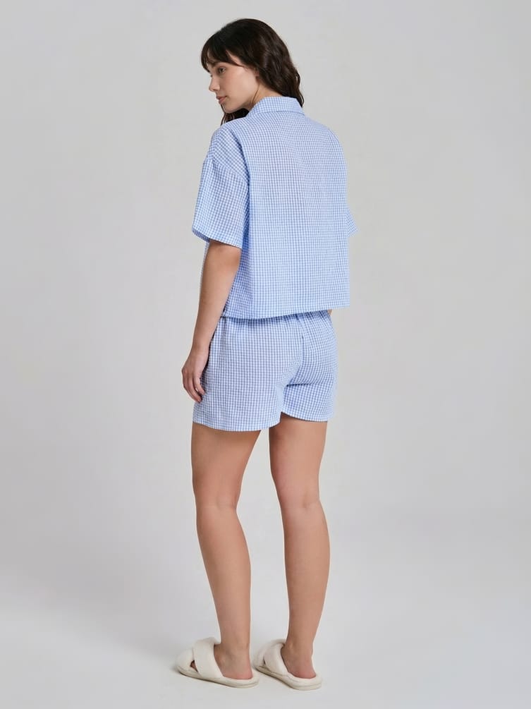 Пижама в клетку с рубашкой и шортами