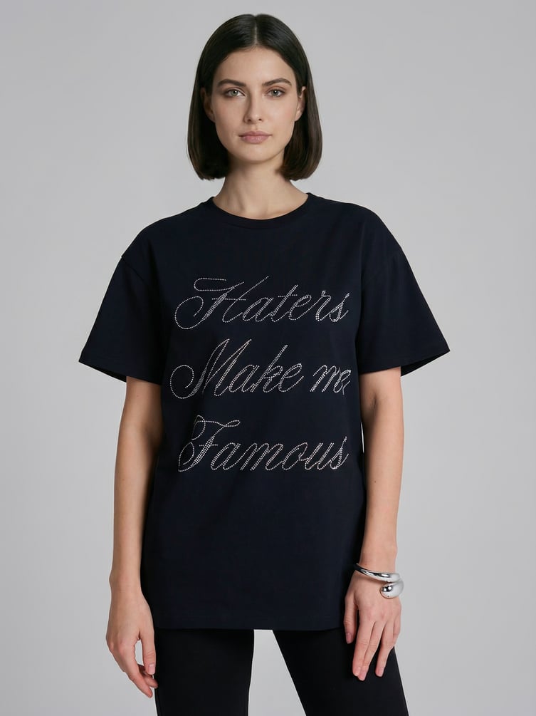 Футболка оверсайз с надписью стразами