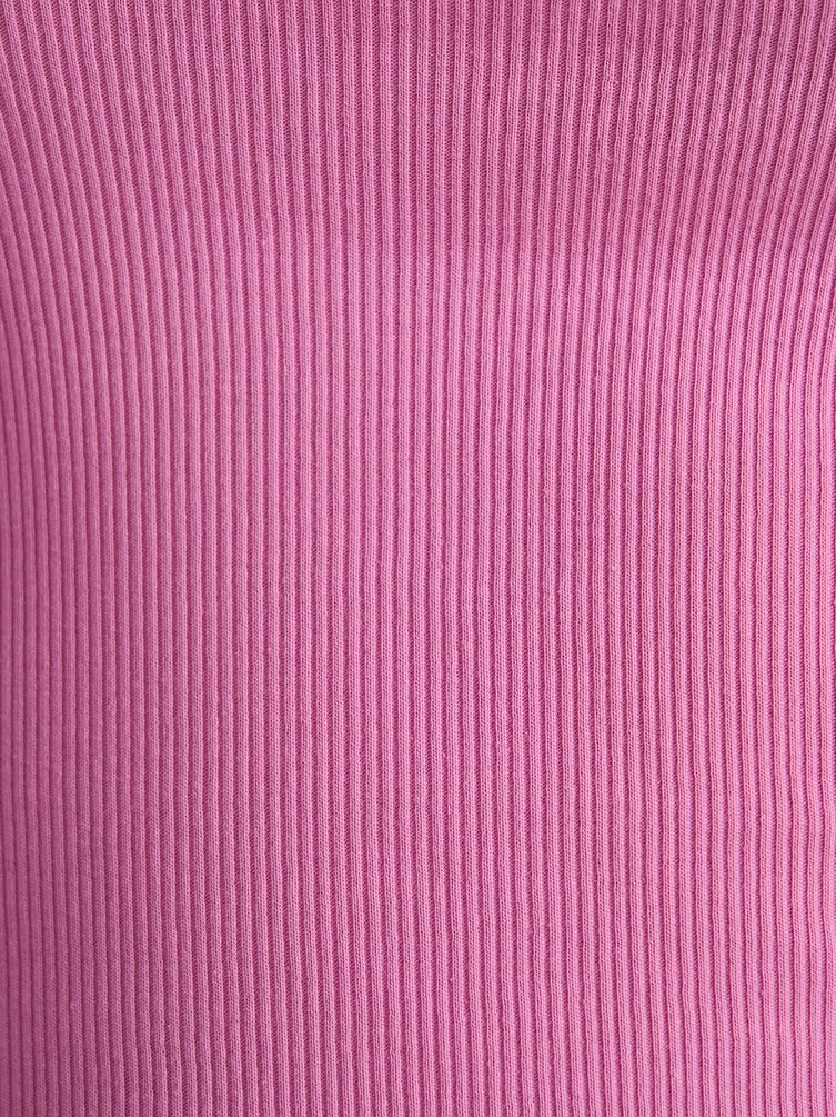 Майка в рубчик на широких бретелях