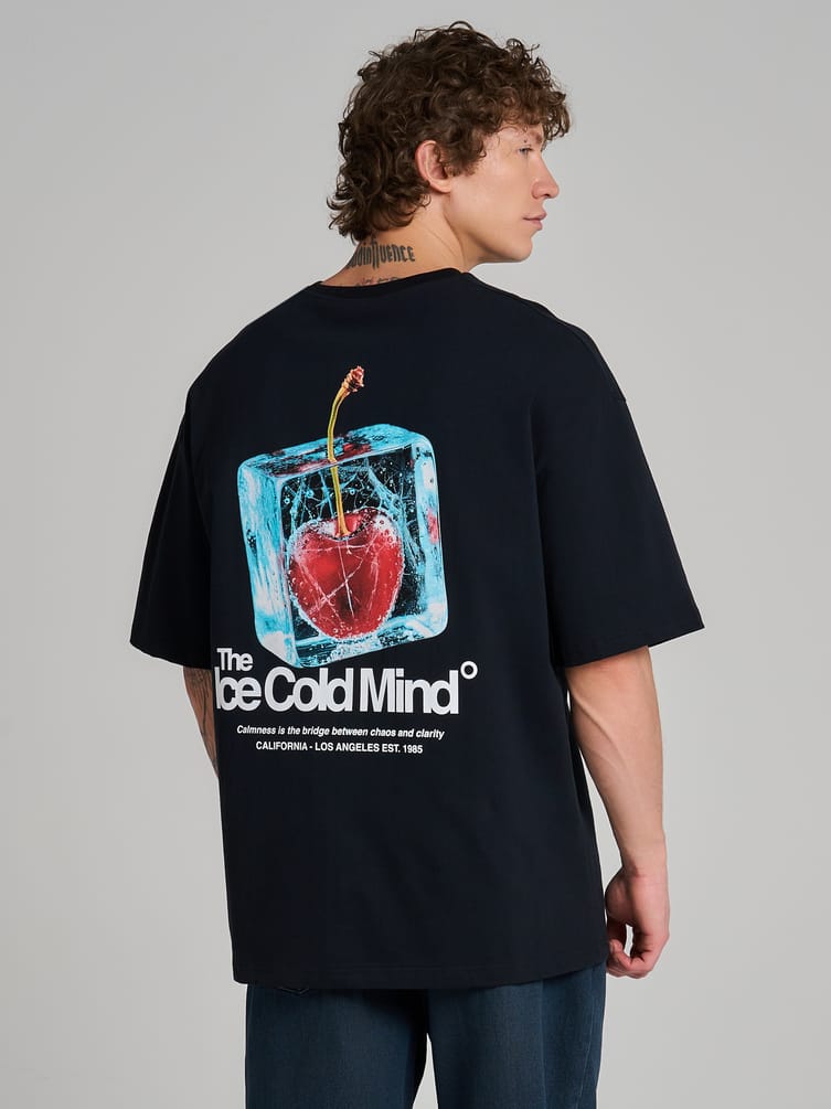 Футболка оверсайз с принтом на спине