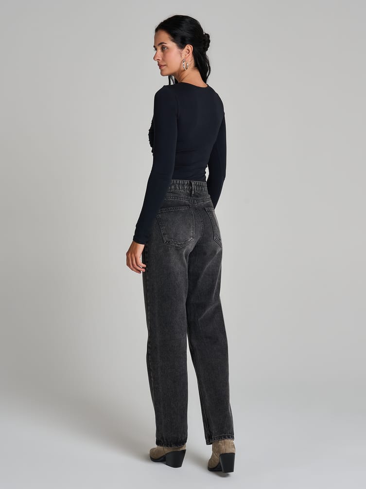 Облегающее боди-блузка с драпировкой и длинным рукавом