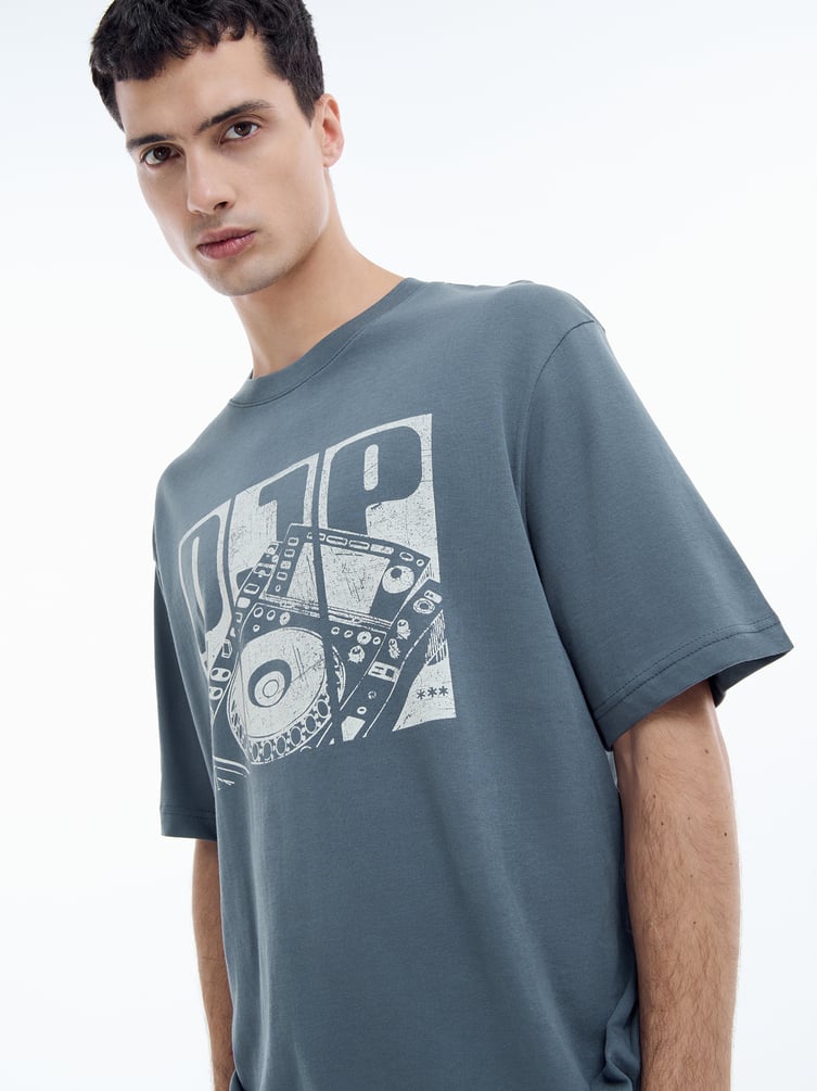 Футболка свободная с принтом