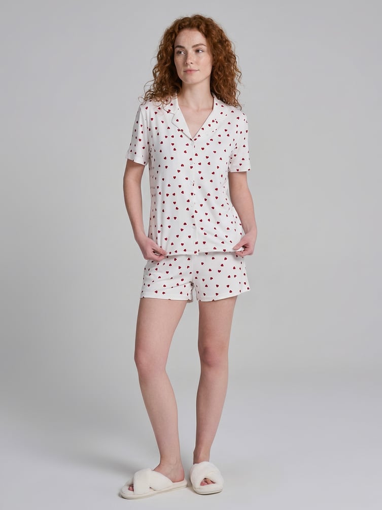 Пижама с рубашкой и шортами