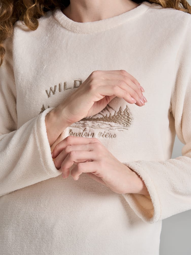 Пижама теплая плюшевая с вышивкой