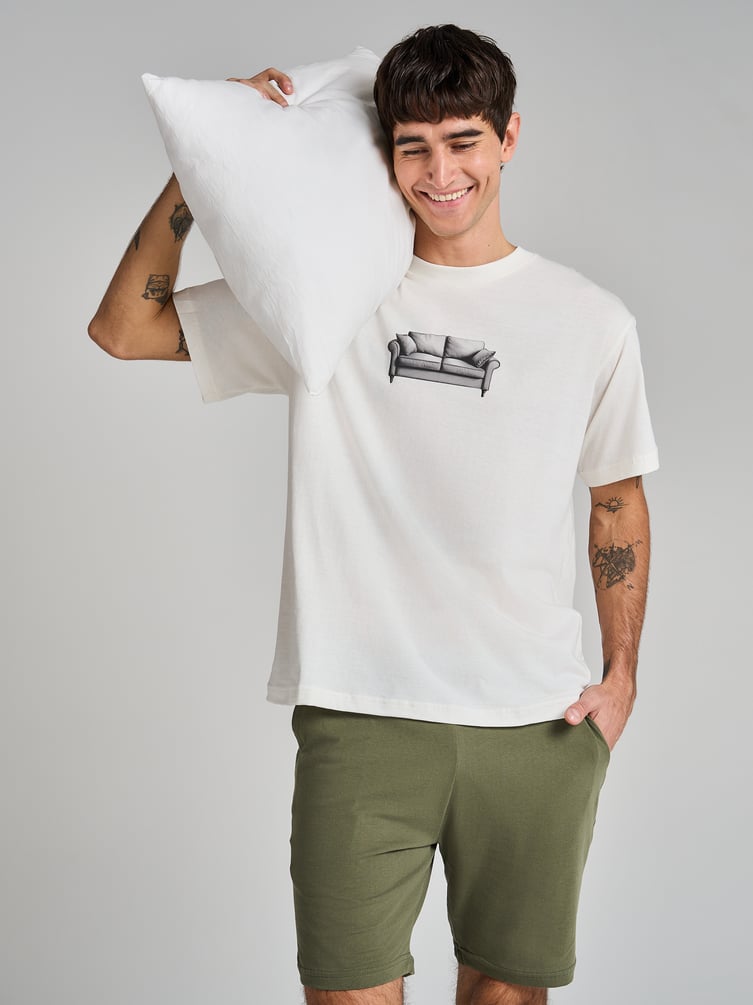 Пижама с футболкой и шортами