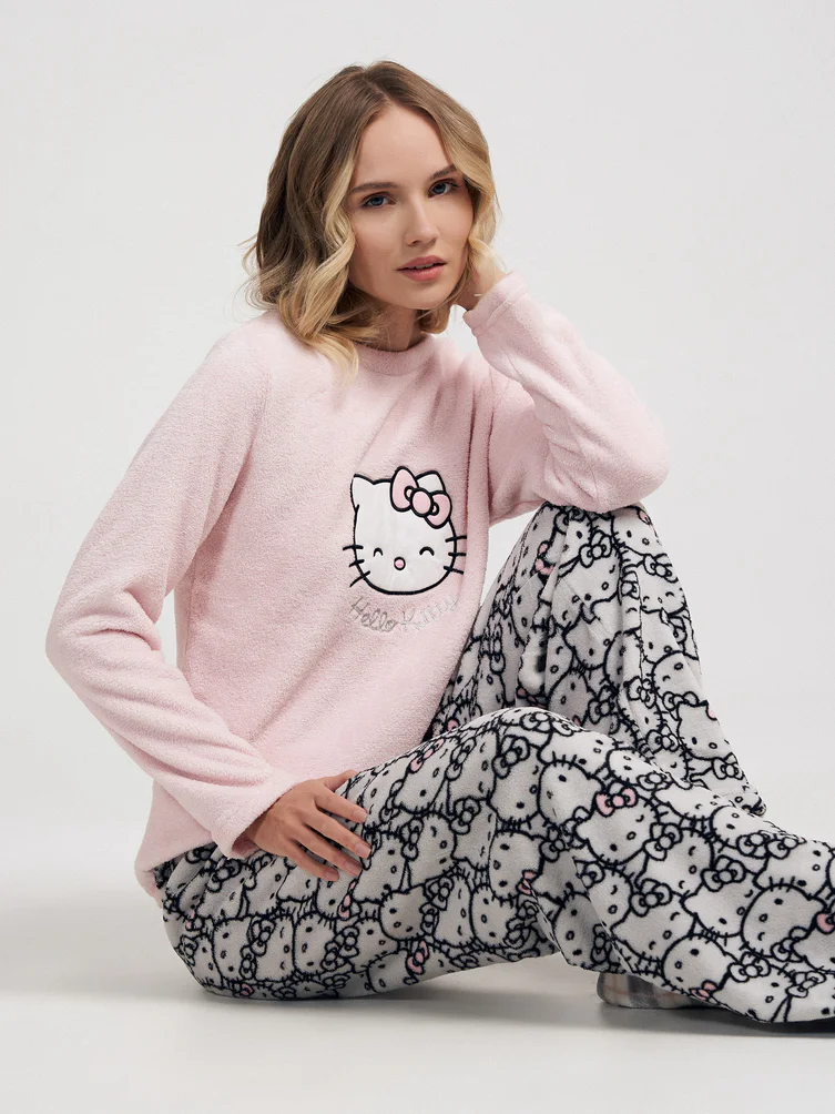 Плюшевая новогодняя пижама с вышивкой Hello Kitty