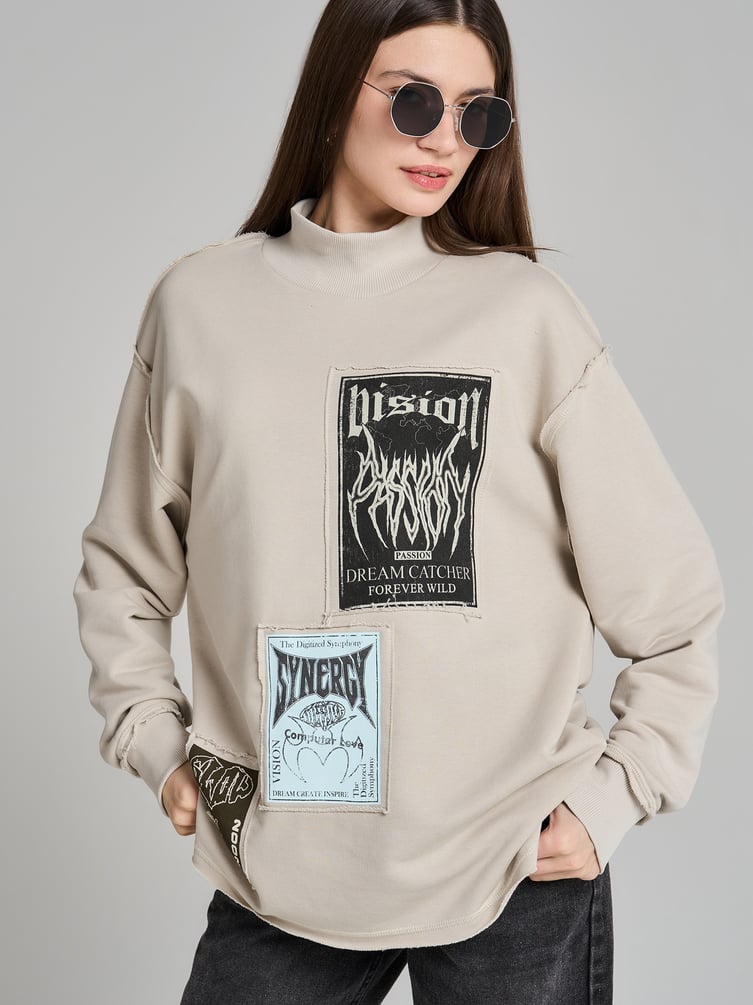 Свитшот в стиле гранж с необработанными краями