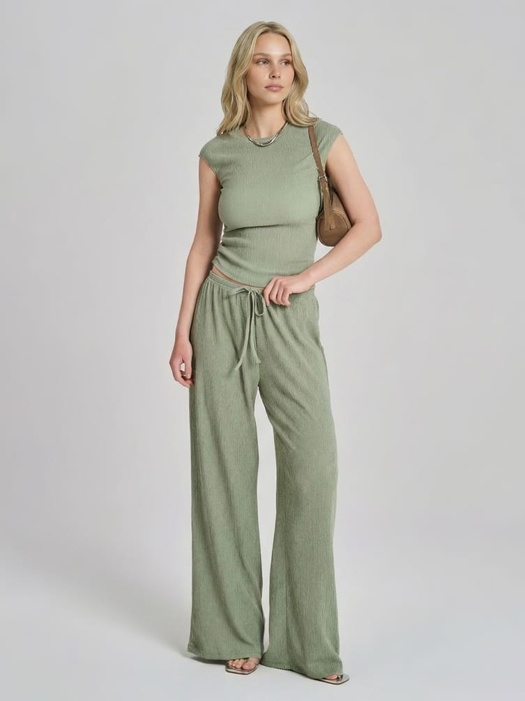 Брюки прямые из жатой ткани