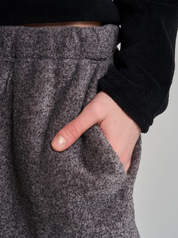 Пижама плюшевая с вышивкой и брюками