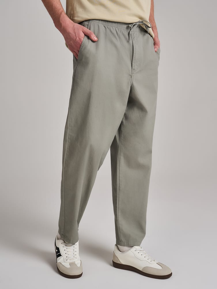 Брюки повседневные зауженные на резинке