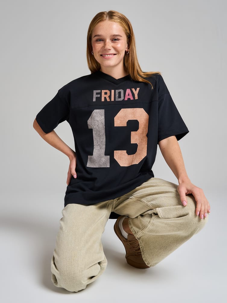 Футболка оверсайз с надписью Пятница 13