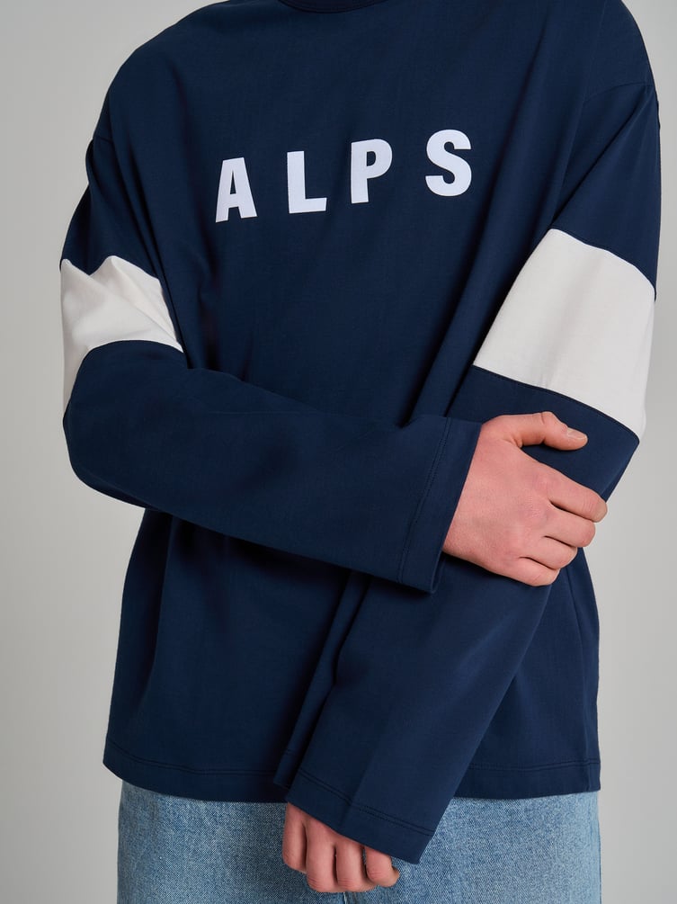 Лонгслив оверсайз с надписью