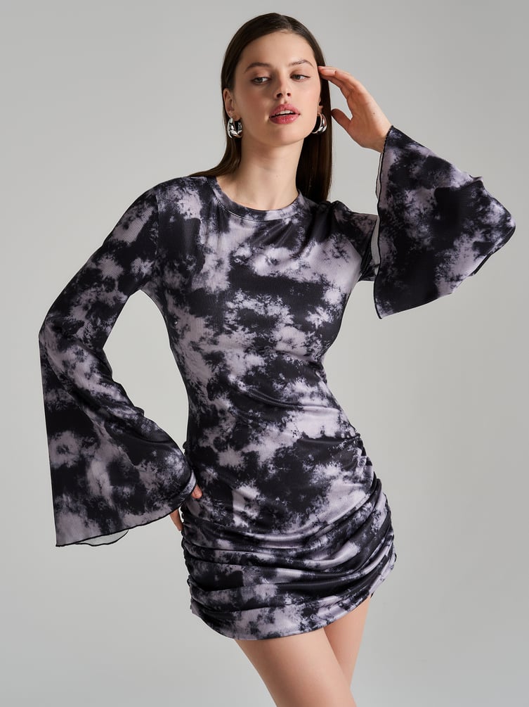 Платье лапша с завязками и драпировкой