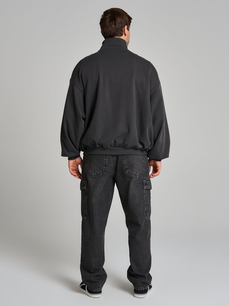 Утепленная толстовка оверсайз с высоким горлом