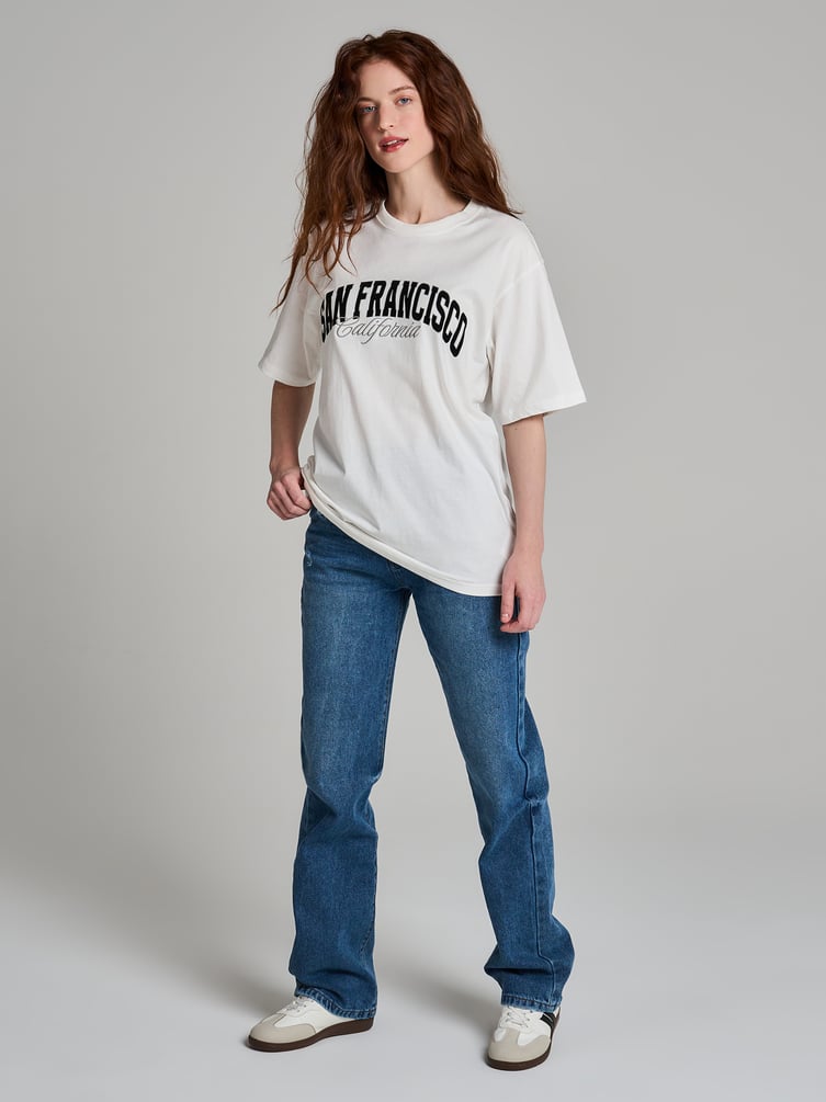 Хлопковая футболка оверсайз с вышивкой надписи